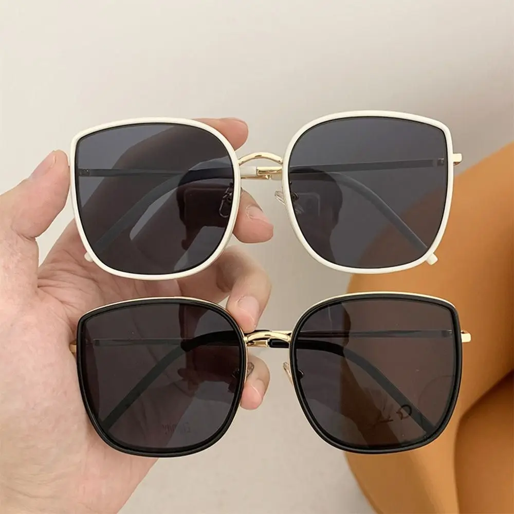 

Fashion Oversized Sunglasses for Women Square Metal Frame Sun Glasses Beach Travel Streetwear Shades UV400 Lens Eyewear