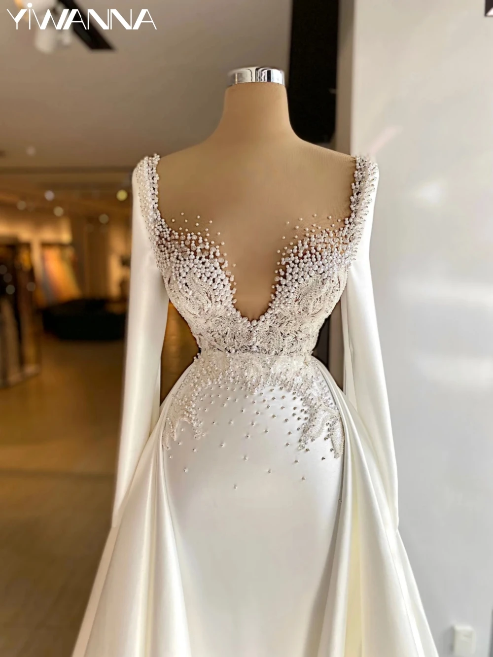 

Sexy Deep V-neck Wedding Dress Sparkly Pearls Bride Robe Graceful Mermaid With Detachable train Bridal Gown Robe De Mariée