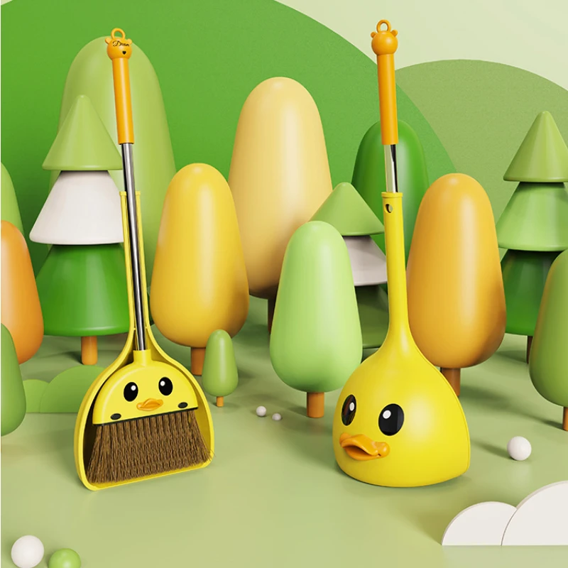 https://ae01.alicdn.com/kf/S09dfab3812044285a7da02f499ebe313w/Combinazione-di-scopa-e-paletta-per-bambini-Cartoon-Little-Yellow-Duck-Pattern-scopa-leggera-e-pulizia.jpg