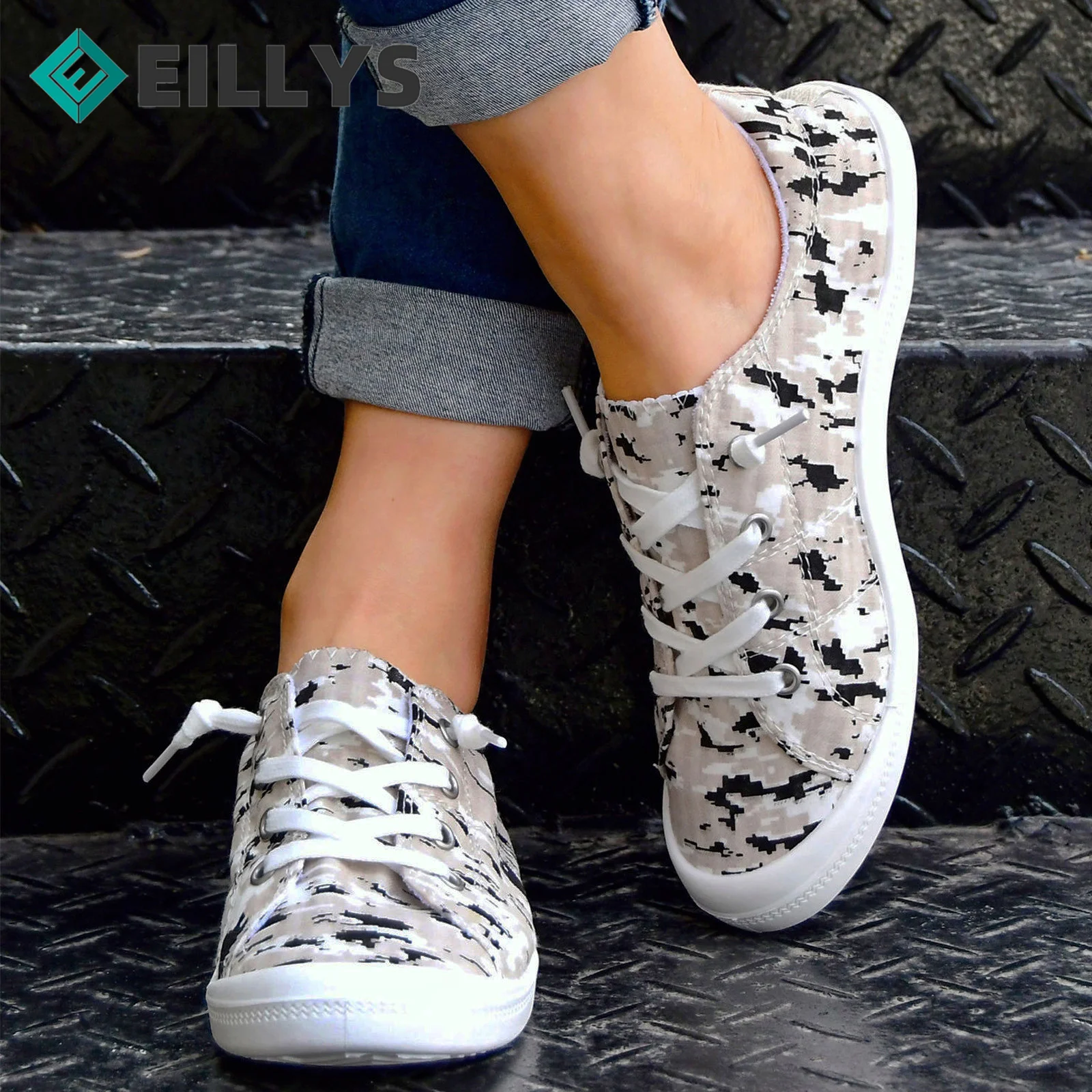 Fretwork Lace-up Canvas Flat Shoes