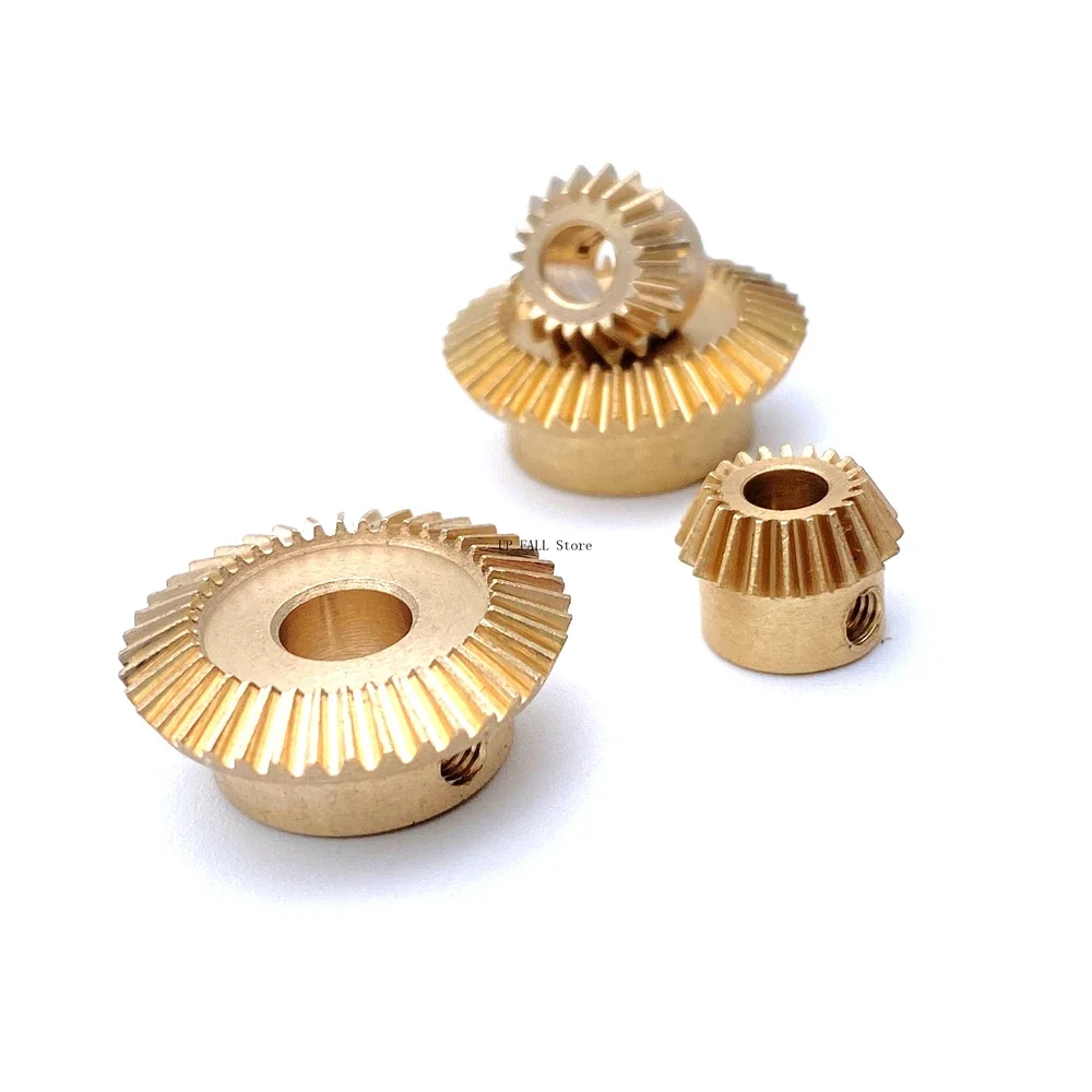 1:2 0.5M 20 Teeth 40 Teeth Copper Bevel Gear 90 Degree DIY Model 3mm 4mm 6mm 20T 40T