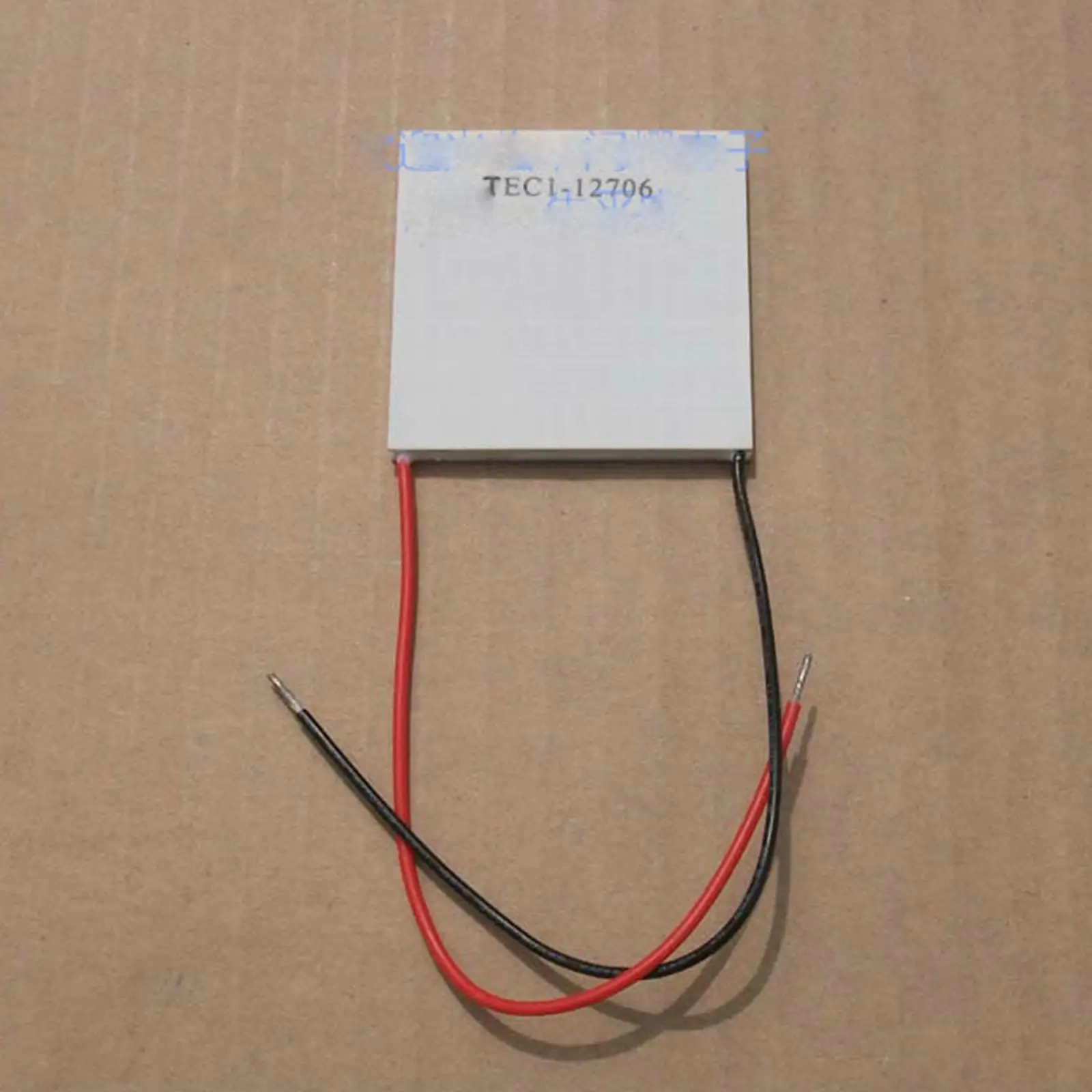 50x50x4.4mm 6A 15V 52W TEC1-12706 Thermoelectric Cooler Peltier Heatsink