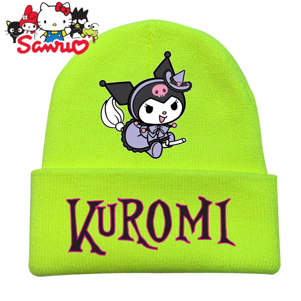 

Вязаная Шапка-бини Sanrio Kuromi с аниме принтом, уличный теплый ветрозащитный головной убор для студентов, защита ушей, теплый зимний головной убор для студентов