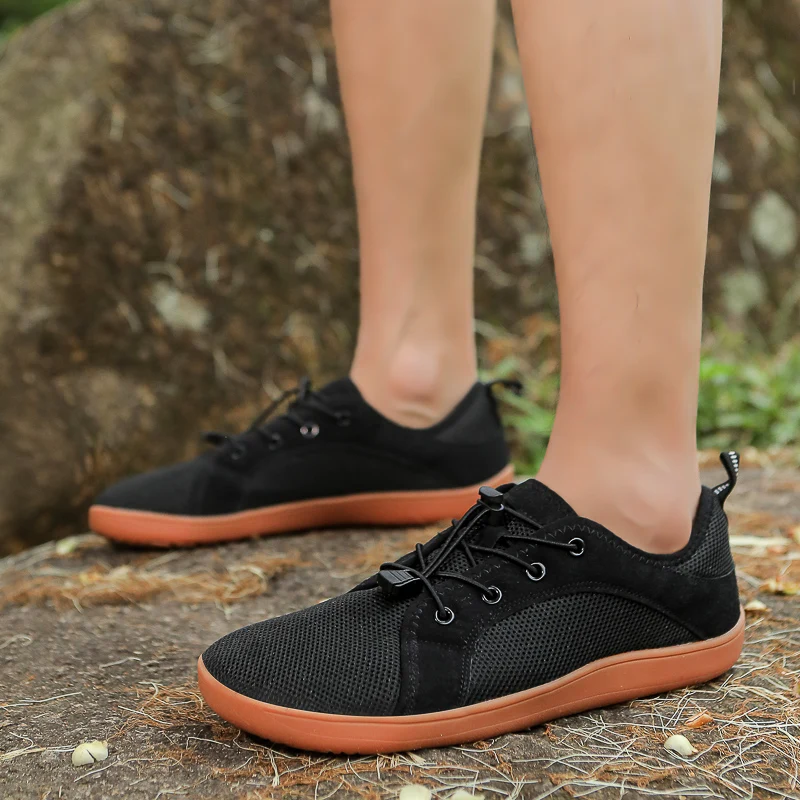 Рисунок 6 - Кроссовки унисекс с широким носком