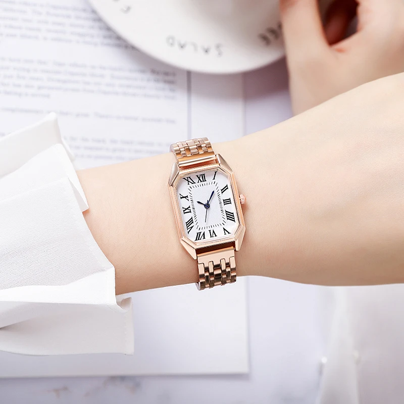 Рисунок 3 - Часы женские кварцевые со стальным ремешком