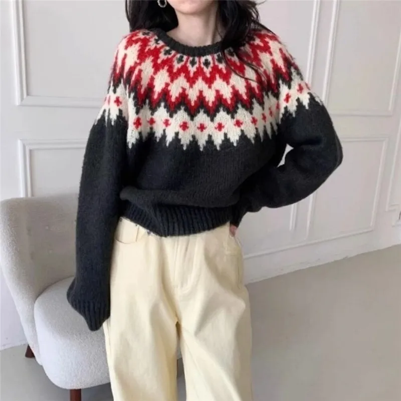 New Trendy Winter Woolen Knitted Jacquard Pullover sweater for women main image 1