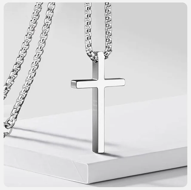 Helen Cross Necklace 16