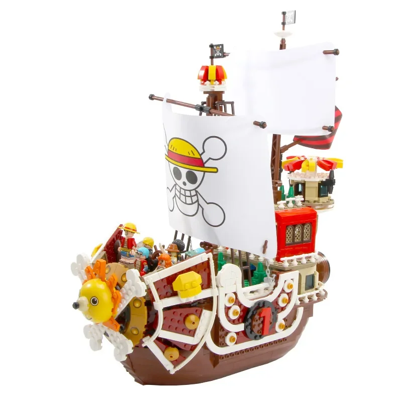 23cm Anime One-Piece Ship Building Blocks Toy Luffy Model Toy Super Cute Mini Boat THOUSANDSUNNY Going Merry Model Action Figure