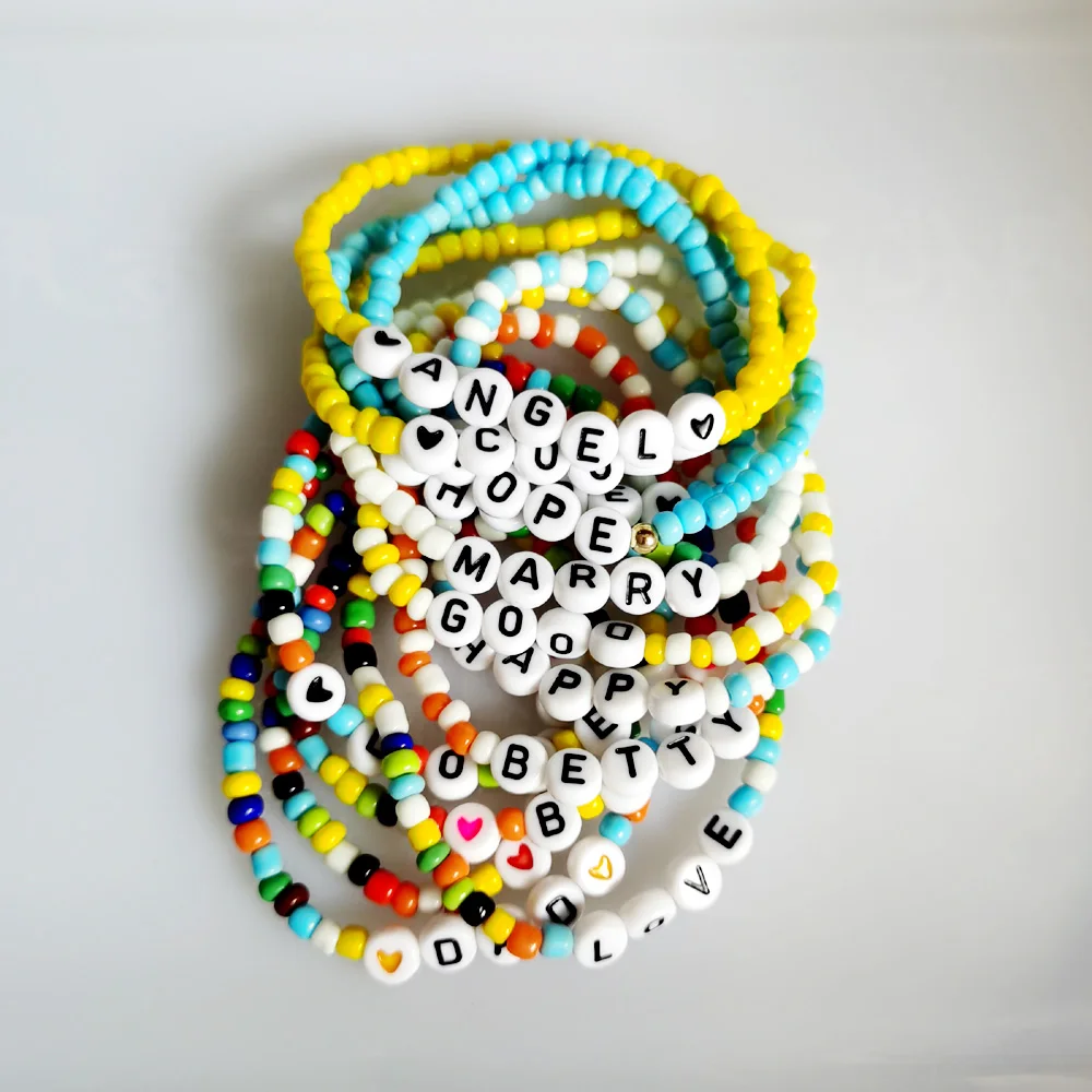 2021 Fashion Boho Custom Bead Letter Bracelet Initial Multicolor Handmade Cheap Summer Beach DIY Jewelry Gift For Women Men