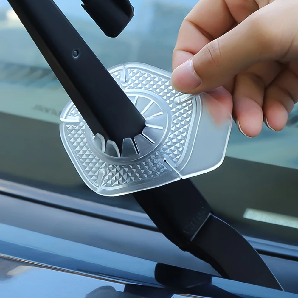 

Universal Car Wiper Hole Silicone Pad Car Logo Wiper Hole Protective Cover for Blocking Sundries Car Accessories