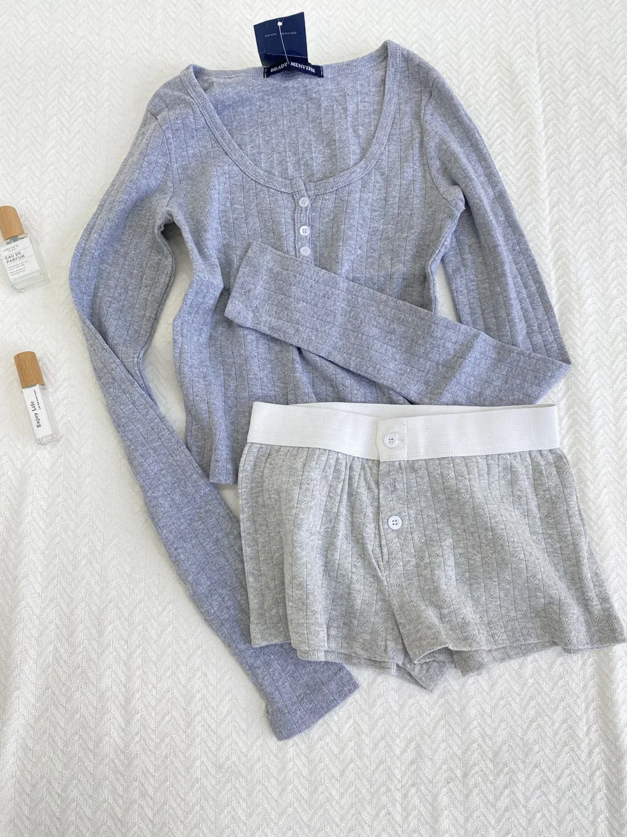 Eyelet gray set