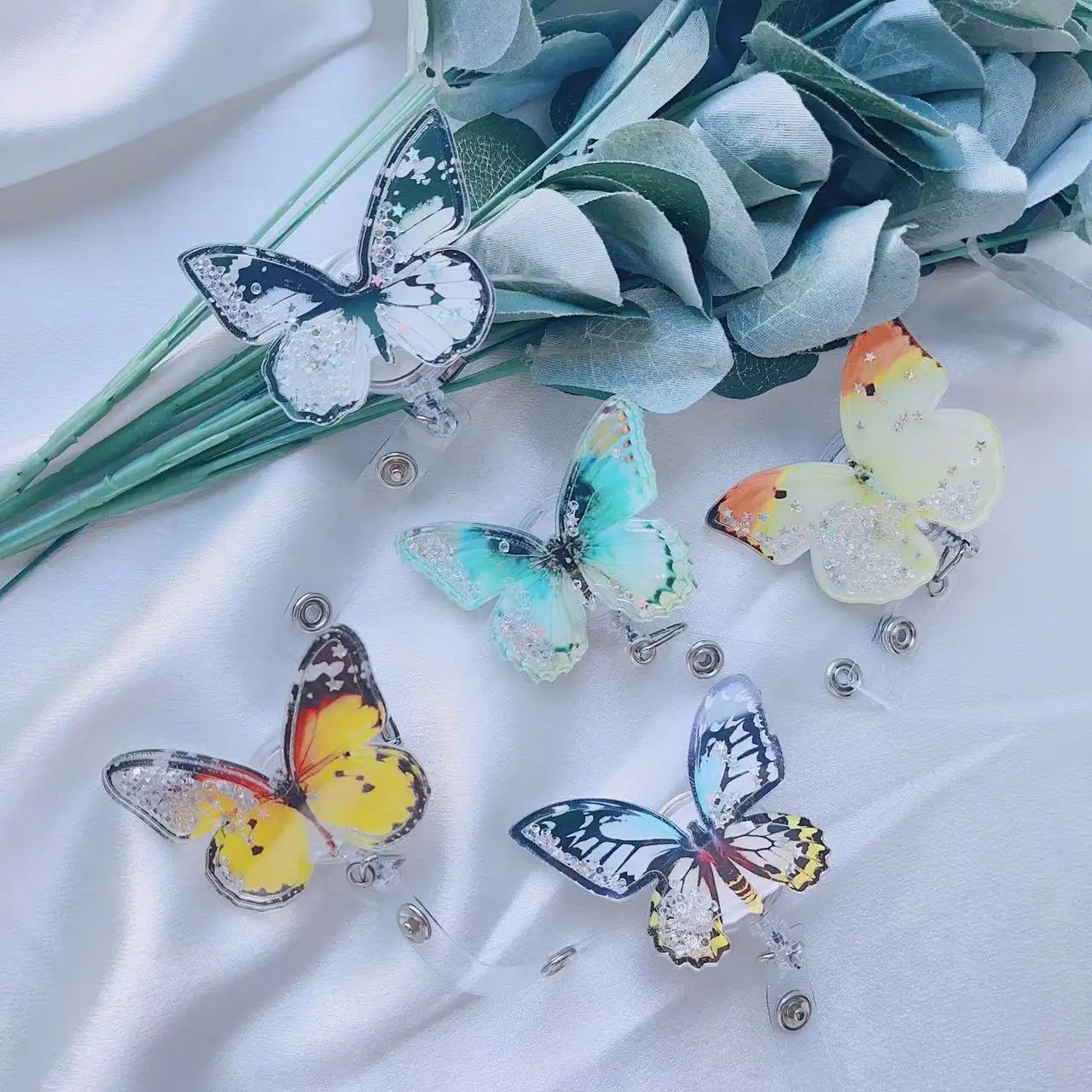 1Pc Cute Butterfly Acrylic Resin Quicksand Badge Reel Retractable  Decorative Badge With Clip Nurs On ID Card Holders Charm Gift - AliExpress