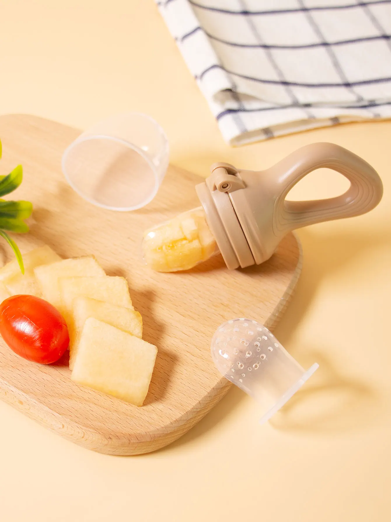 Mesh Teething Fruit Holder 1Pc Baby Fruit Feeder With Mesh Bag For