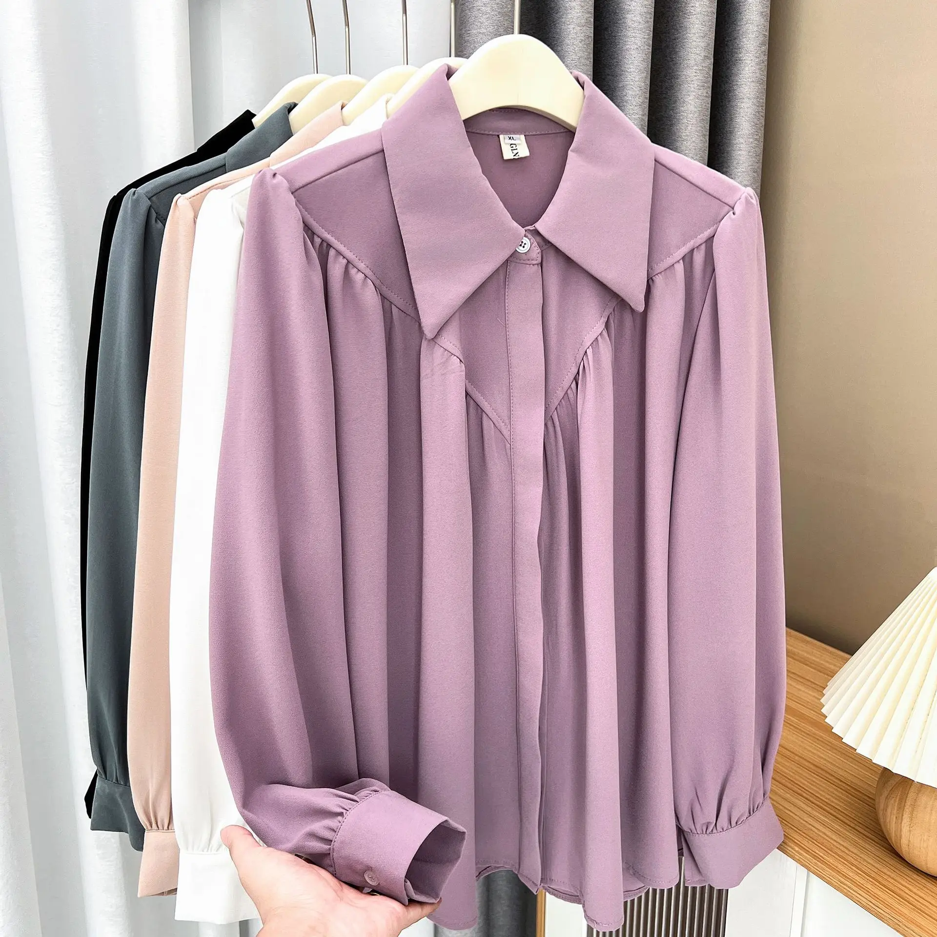 قميص نسائي بياقة بيتر بان