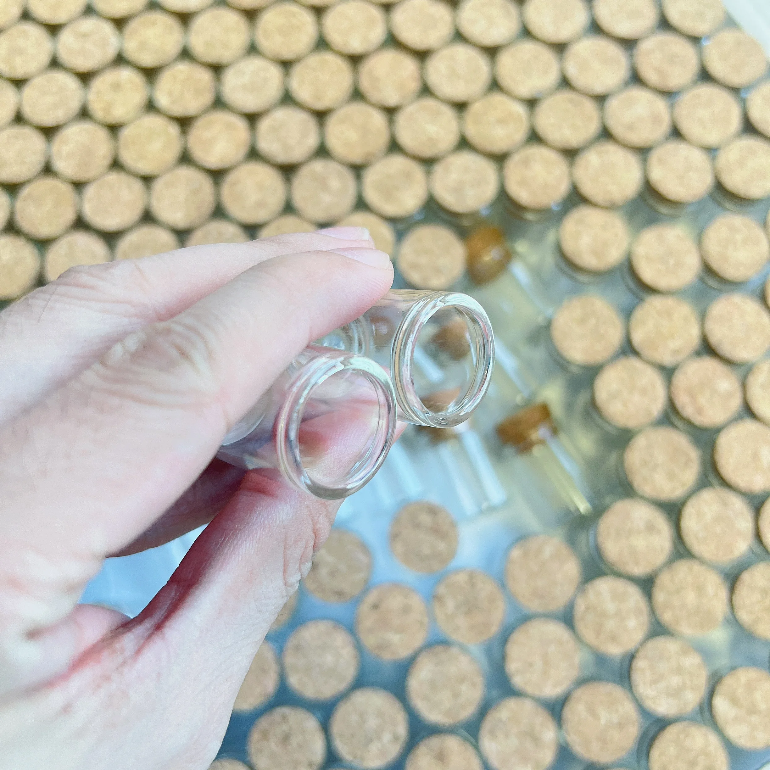 100PCS Small Glass Bottle 22*30mm 5ml Glass Jars Test Tube Cork Stopper Mini Spice Container DIY Jars Vials Tiny Bottles