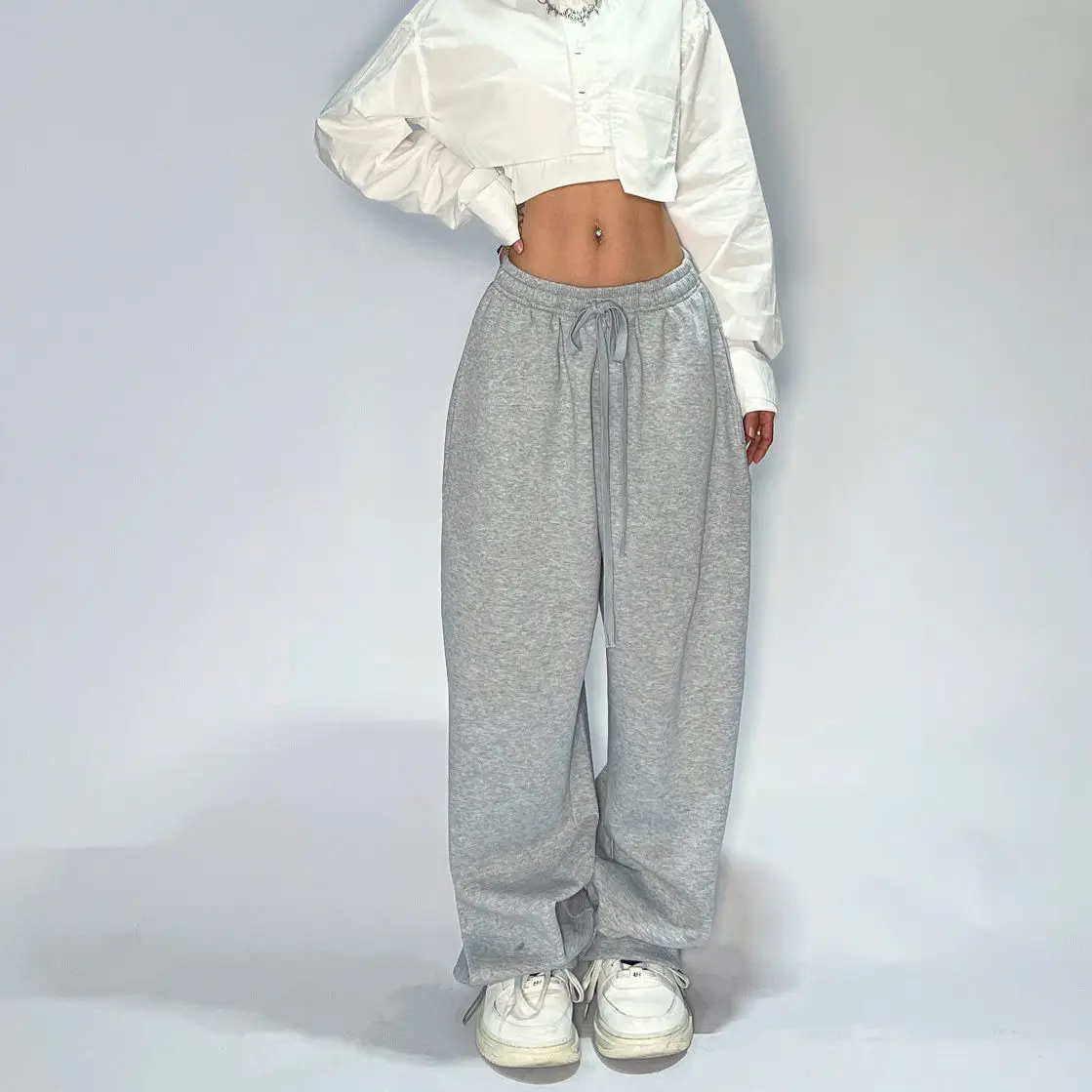 Y2K Gray Jogging Sweatpants Women Hippie Streetwear Oversized Sports Pants Loose Straight Wide Leg Trousers Korean Style deeptown women s joggers cargo track pants baggy korean streetwear y2k sports trousers oversize hippie harajuku female joggings