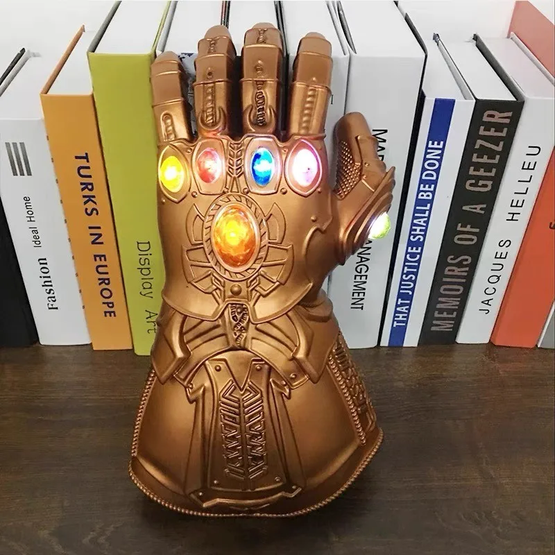 Cos Infinity War Infinity Gauntlet Led Light Thanos Guanti Action Figure Cosplay Costume Da Supereroe Giocattoli Per Feste Regali