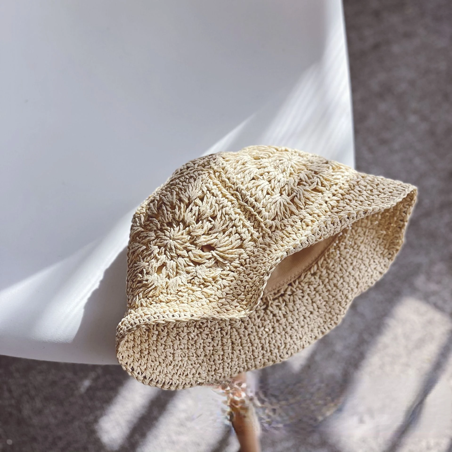 New Summer Kids Straw Hat Summer Girls Baby Outing Sun Hat Retro Hollow Beach Sunscreen Straw Basin Hat Infant Fisherman Cap