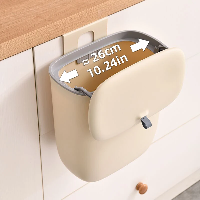 سلة مهملات معلقة بغطاء