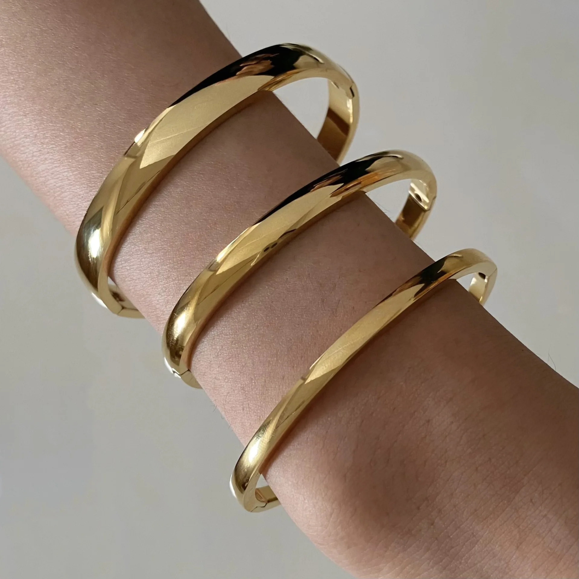 Stainless Steel Pure Gold Pvd Plated Plain Pattern Bracelet for Women's Simple 3 Piece Stackable Bracelet Jewelry