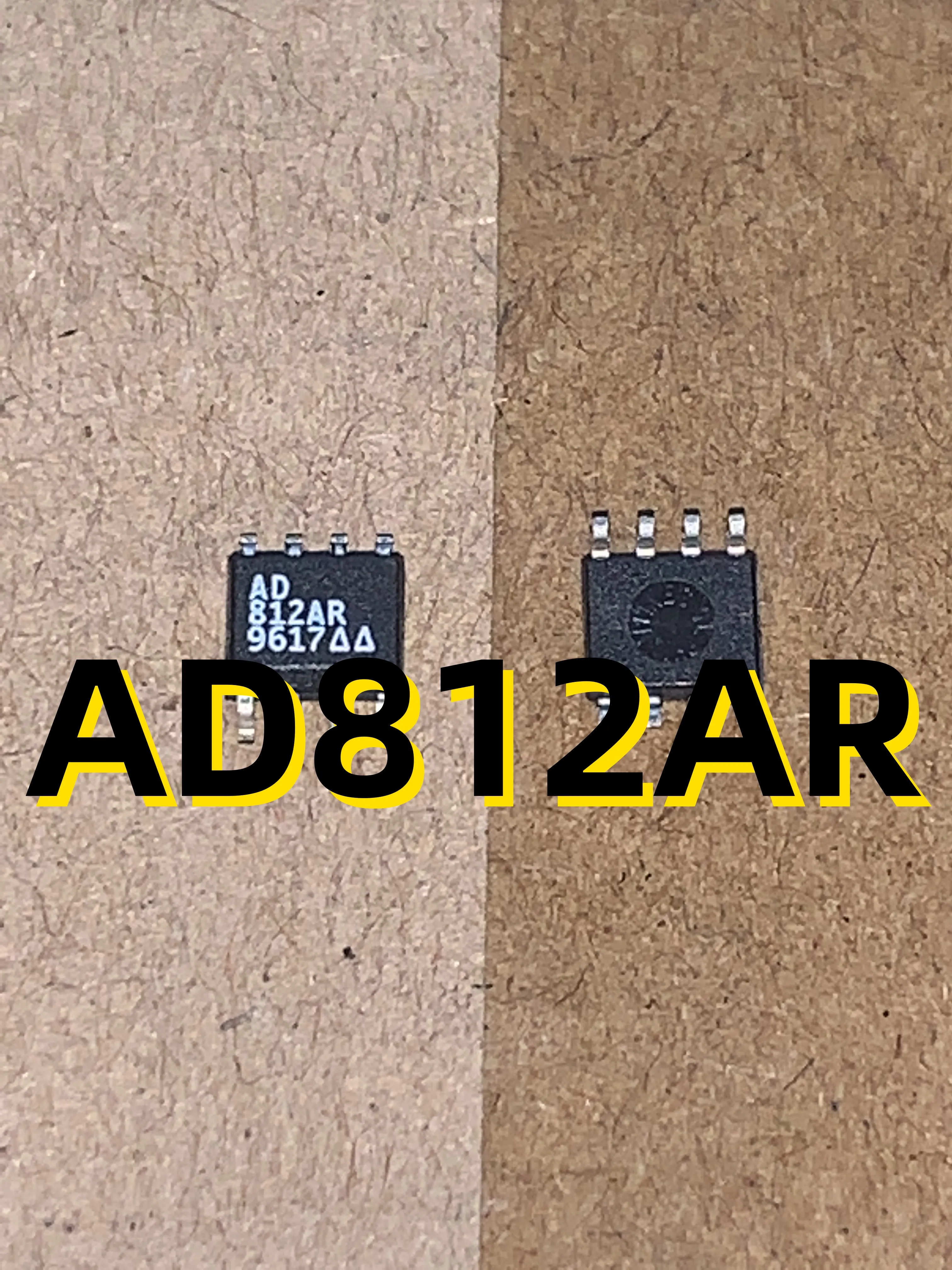 

AD812AR