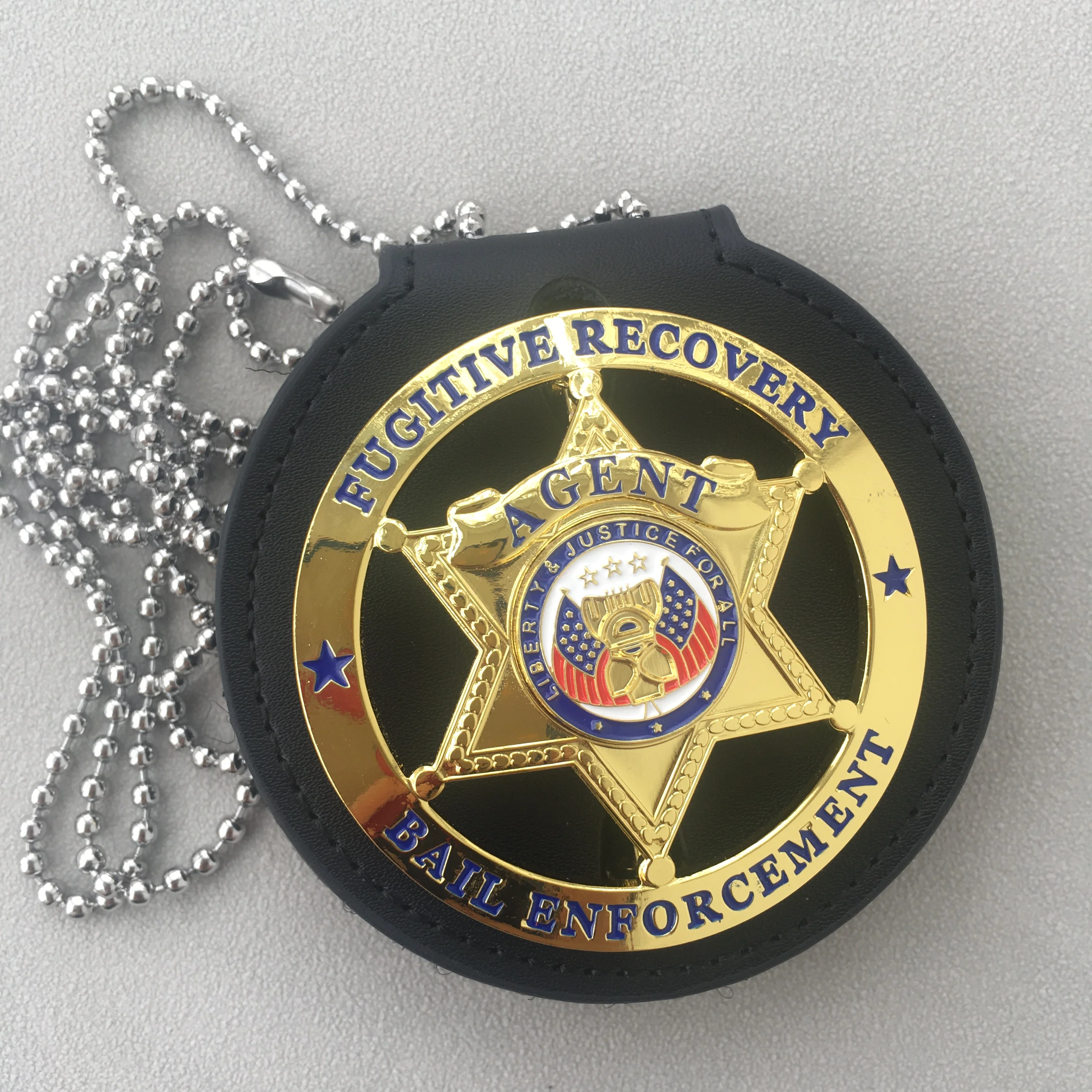

American crime recovery bail execution metal badge pure copper 1:1 cosplay film and television props