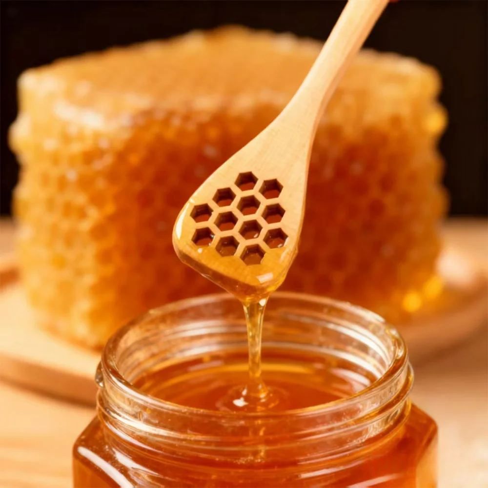 Elegant Wooden Honeycomb Heart Pattern Honey Stirring Spoon with Long Handle - Perfect
