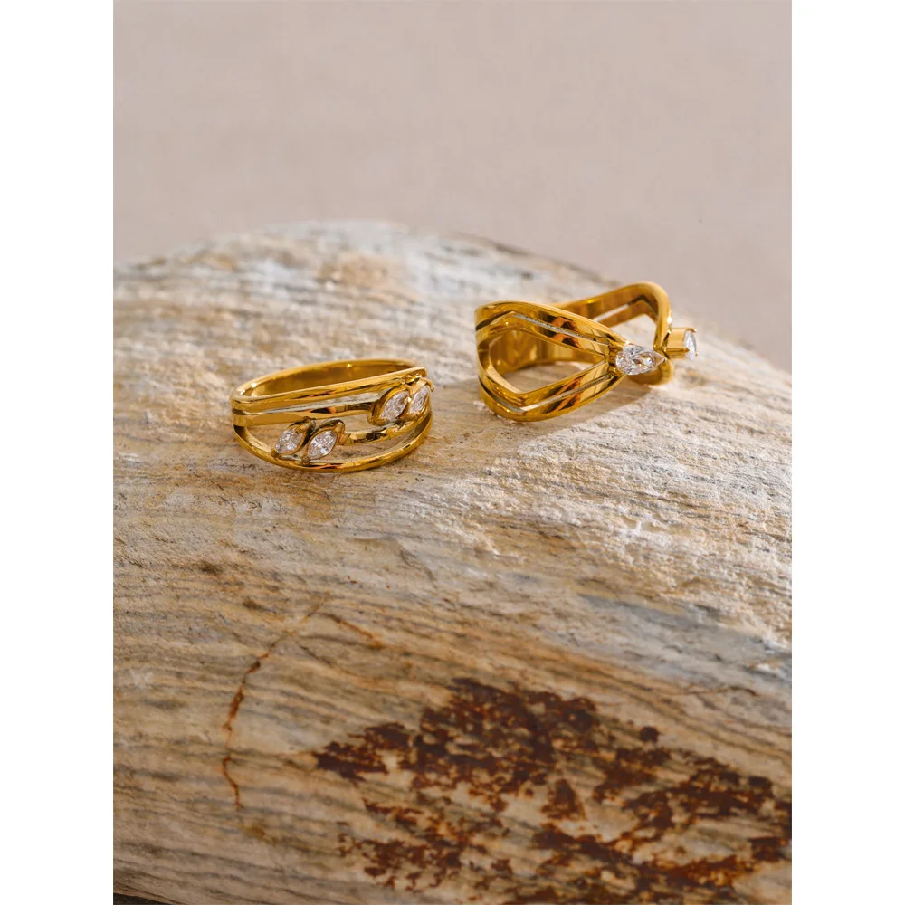 Yhpup Ring Golden Delicate Stainless Steel