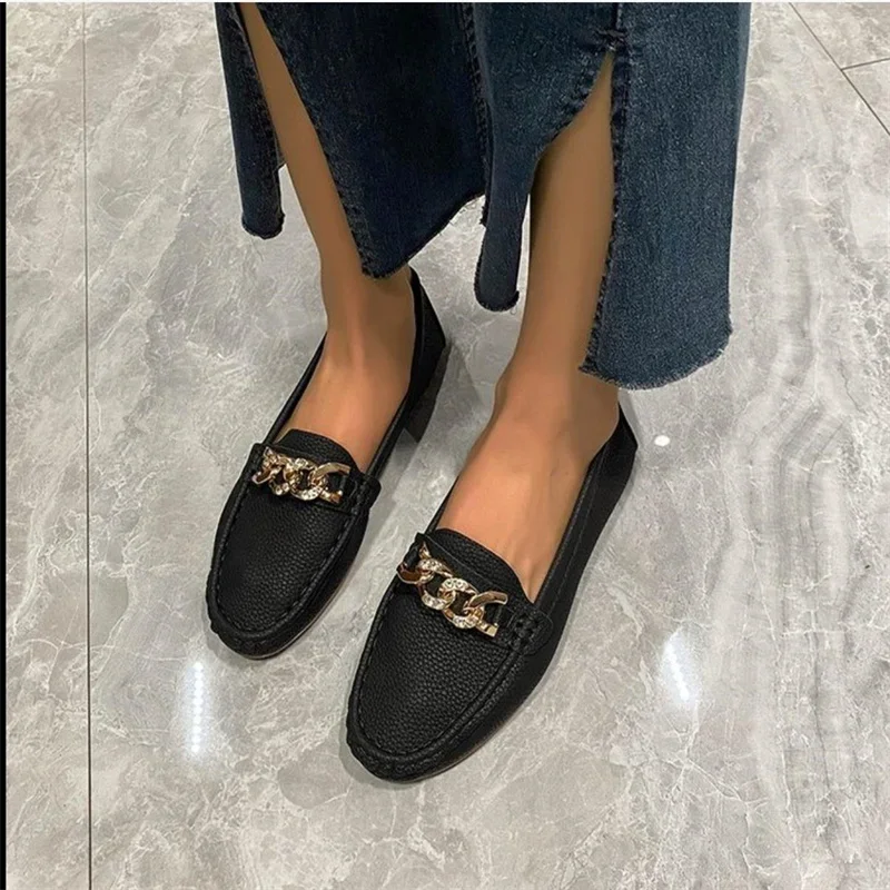 Doudou Shoes Women's Korean Edition INS Round Toe Low Heel Metal Chain Casual Outwear