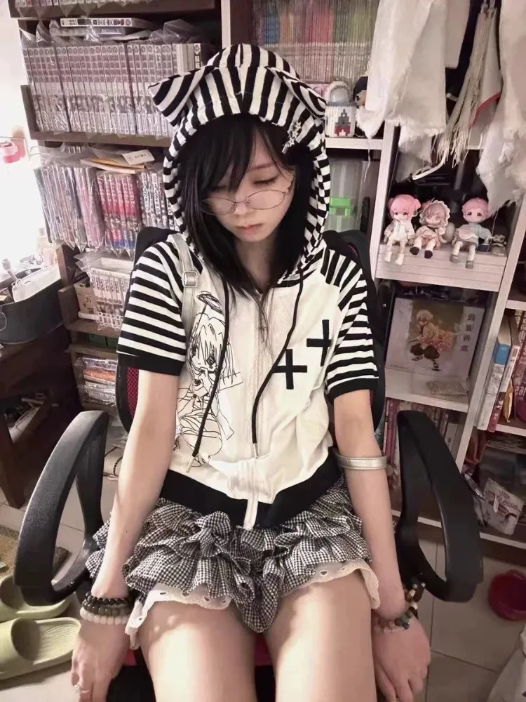HOUZHOU kawaii Stripes patchwork t shirts women japanese fashion harajuku cute cartoon print zipper hooded loose tees tops 2024