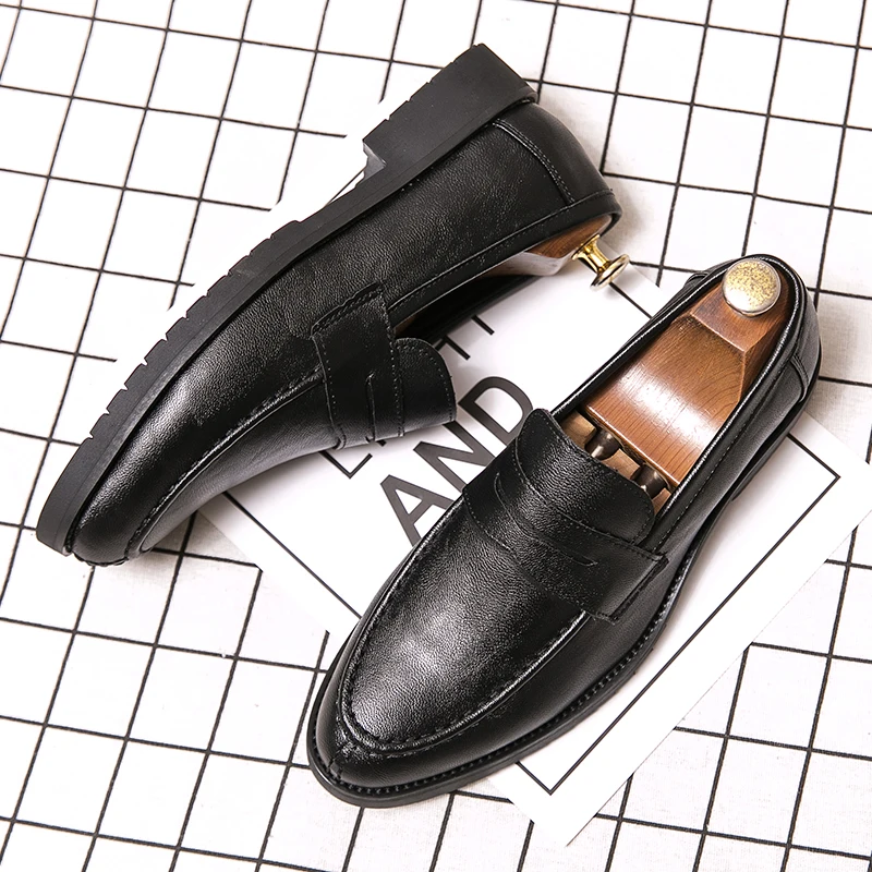 Designer Brand Men's Leather Casual Shoes Versatile for Commuting Work Loafers for Men's Business Flat Shoes Trendy Gray