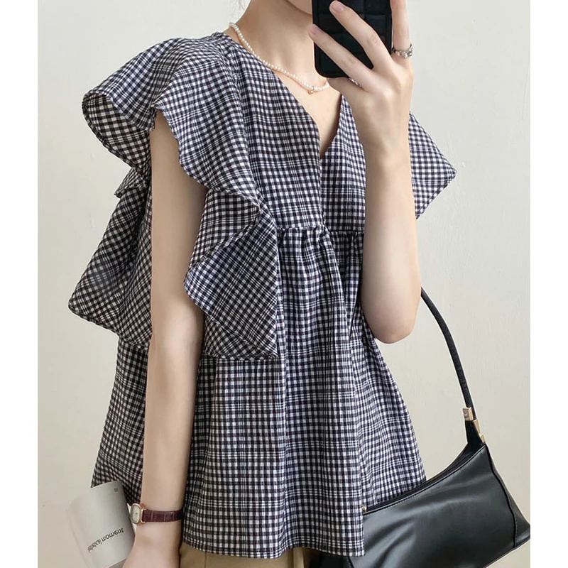 

Flare Sleeved Plaid Women Blouse Summer New Design 2023 V-Neck Loose Elegant Office Lady Pulls Tops Tees