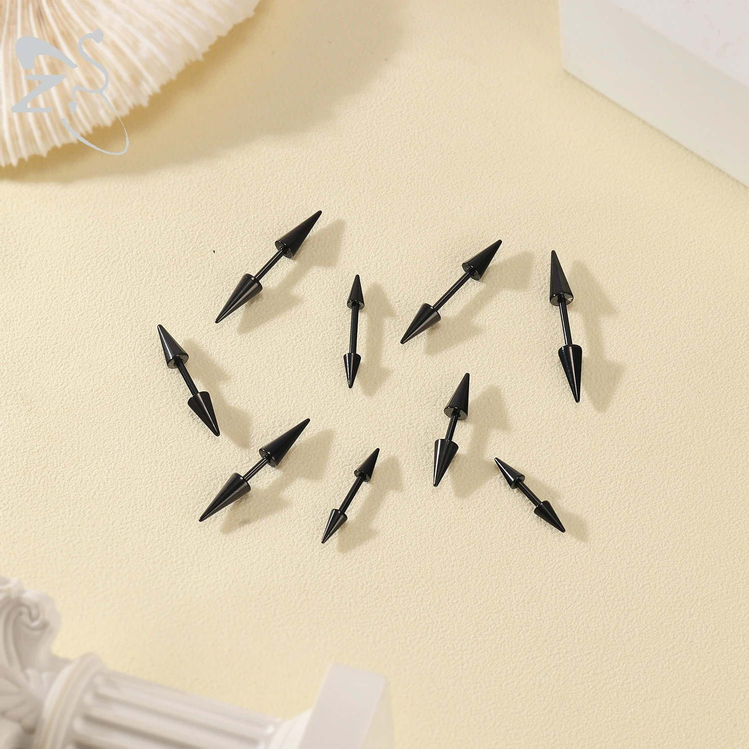 ZS 1PC 16G Spike Curved Barbell Augenbrauenring Außengewinde Augenbrauenbolzen Kegel Rook Daith Piercing Schwarz Farbe Lippenpiercing – Detail 6