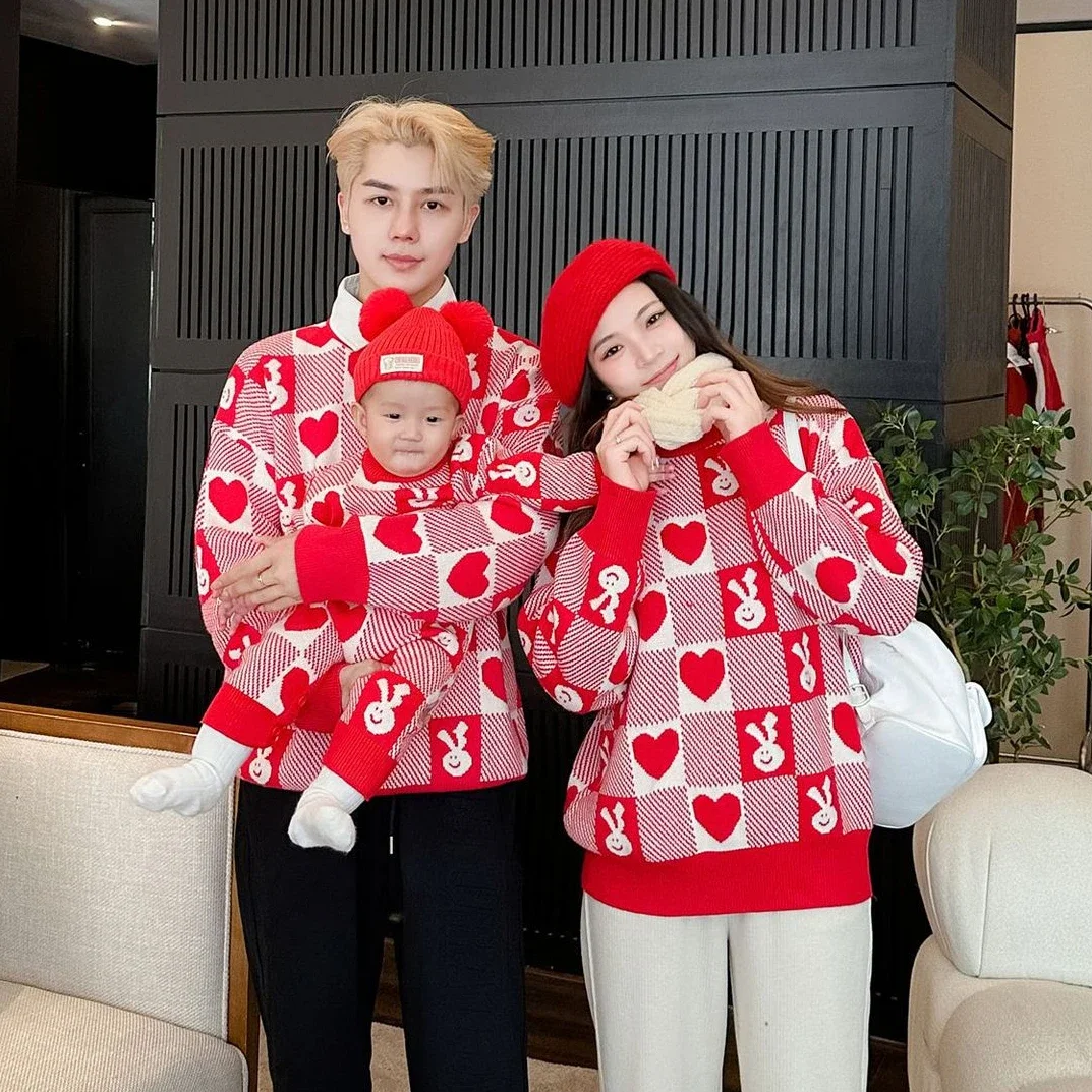 

Christmas Sweaters for The Whole Family Look Knitted Red Long Sleeve Tops Dad Mom and Son Daughter Matching Jumpers Baby Romper