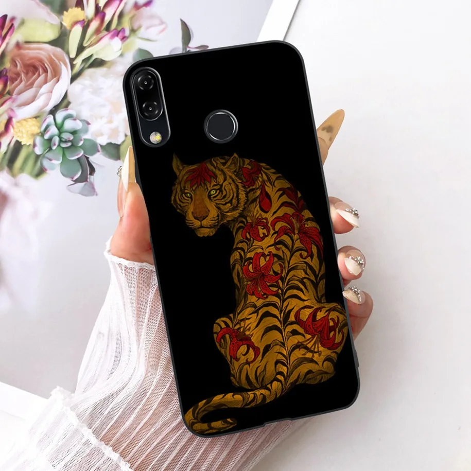 Stylish Black Soft TPU Phone Case - Sleek Protective Cover