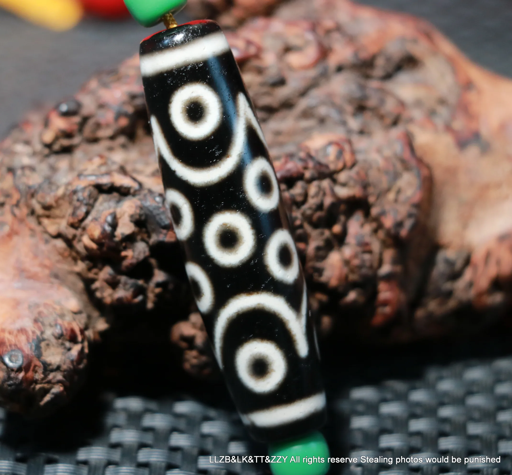 

Волшебная энергия Тибетский старый агат Будда Кепка Алмазный глаз бусины дзи подвеска Timestown UPD220701A04