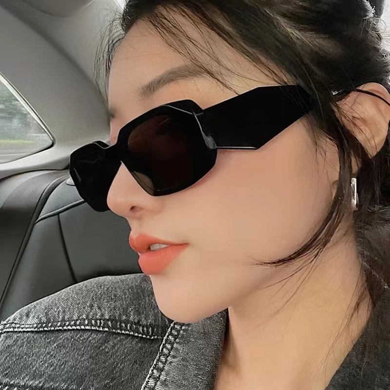 

Hinged teeth fashion square small frame personality angular cut sunglasses female net celebrity hip hop bundy glasses 9128