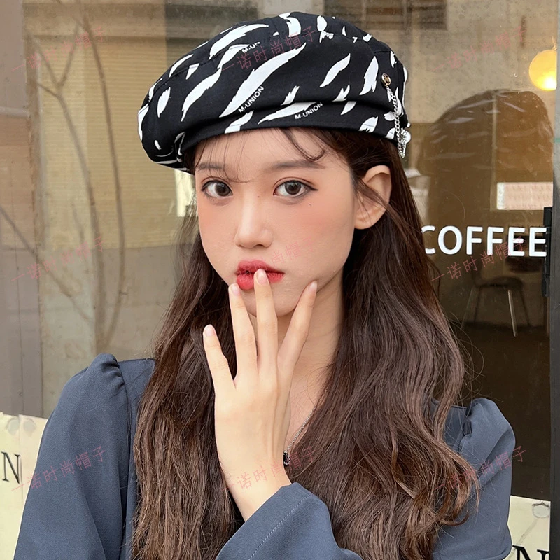 Spring and Summer Japanese Beret Hat Thin Section Tiger Pattern Letter Chain 2022 New Women's Hats All-match Korean Berets mens knit beret