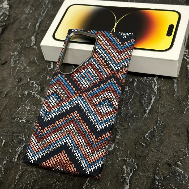 MagSafe-Compatible Carbon Fiber Wireless Charging Case with Alloy Lens Cover