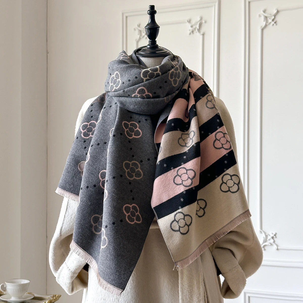 Luxury Autumn and Winter Cashmere Scarf Women New Warm Pashmina Blanket Poncho Scarves Fashion Print Shawl Thick Foulard Bufanda