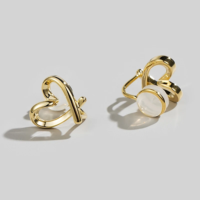 Minimalist Irregular Hollow Heart Clip Earrings For Women Silicone Ear Clip Non-Piercing Stud Earring Fashion Ear Ring Jewelry ear clip earrings clip earrings ear clip stud earrings ear accessories