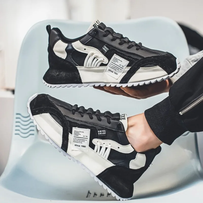 حذاء رياضي رجالي جلد شبكي