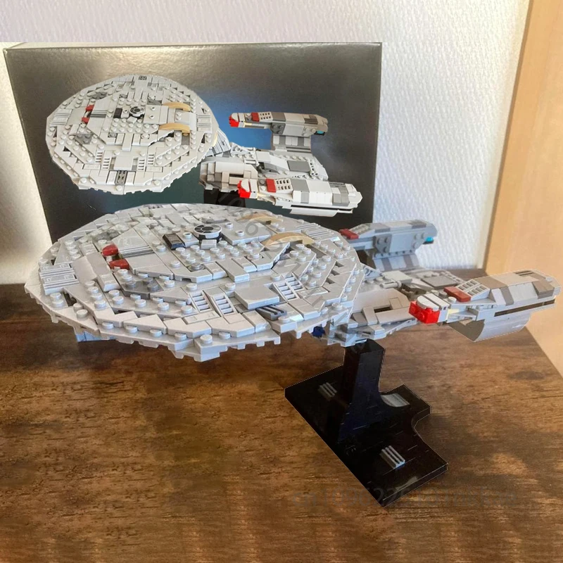 777-teiliges USS Enterprise D NCC-1701-D Midi-Skala Weltraum-Krieg MOC Raumschiff-Kampfmodell Bausteine DIY Lernspielzeug Geschenk
