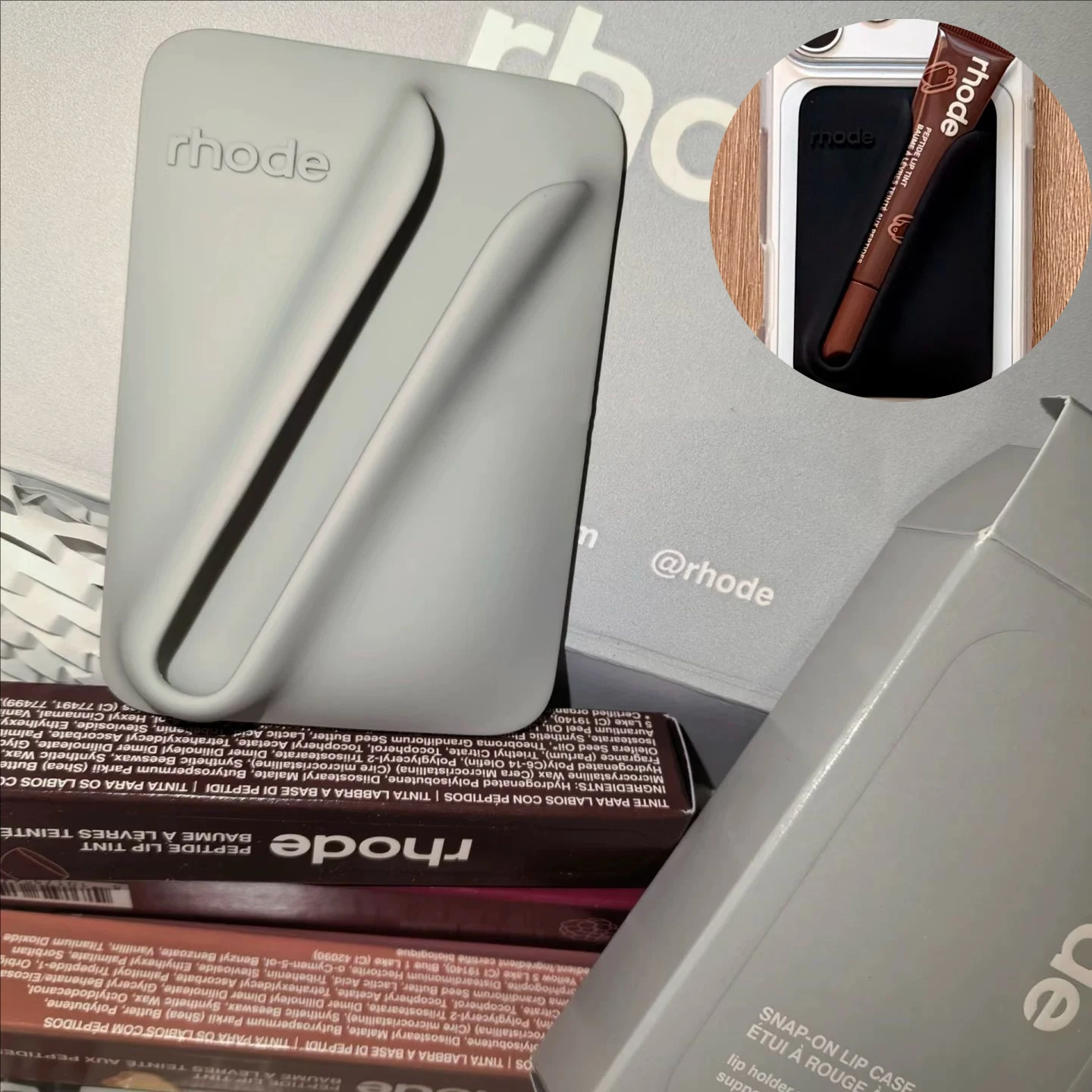 รูปสินค้า เคสแม่เหล็กพร้อมที่ใส่ลิปกลอส สำหรับ iPhone 17-11 Pro Max