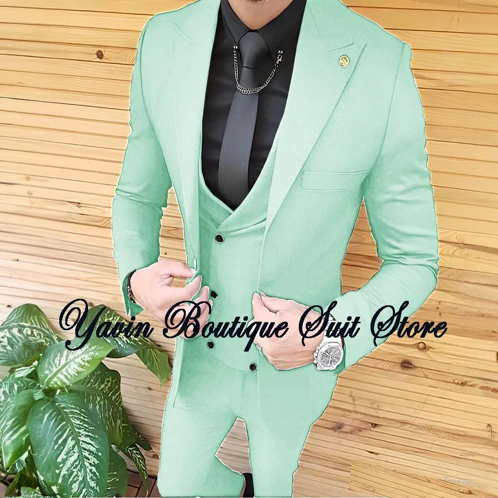 Рисунок 5 - Мужской облегающий костюм из 3 предметов