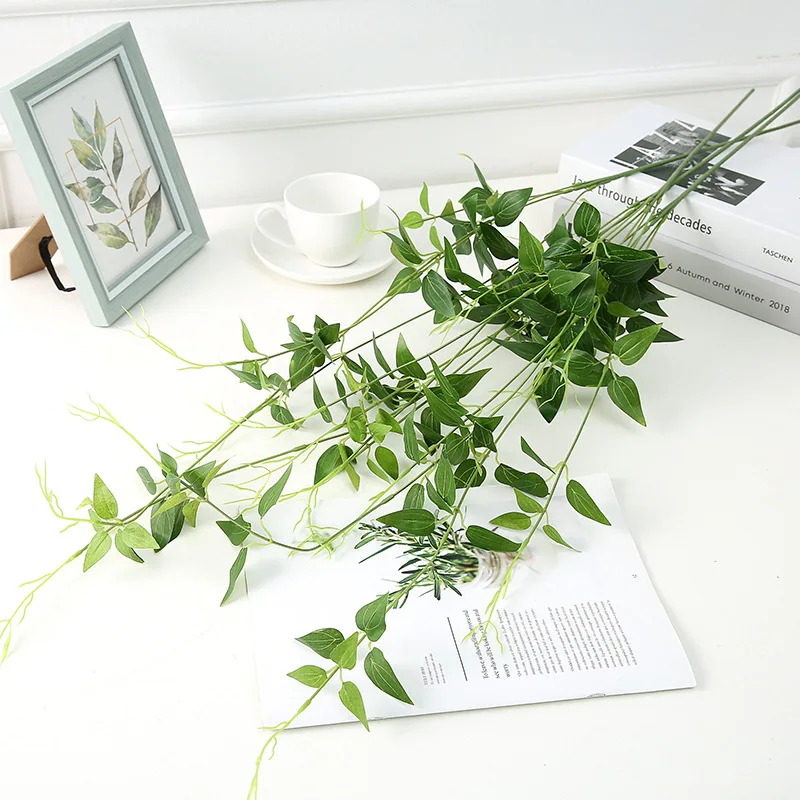 

NEW Artificial Eucalyptus Leaves Green Fake Plant Branches for Wedding Party Outdoor Home Garden Table Decoration Wreath