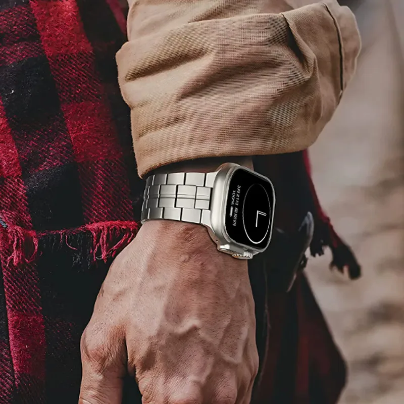 Premium Titanium Strap for Smart Watches - Sleek and Durable Watch Accessory