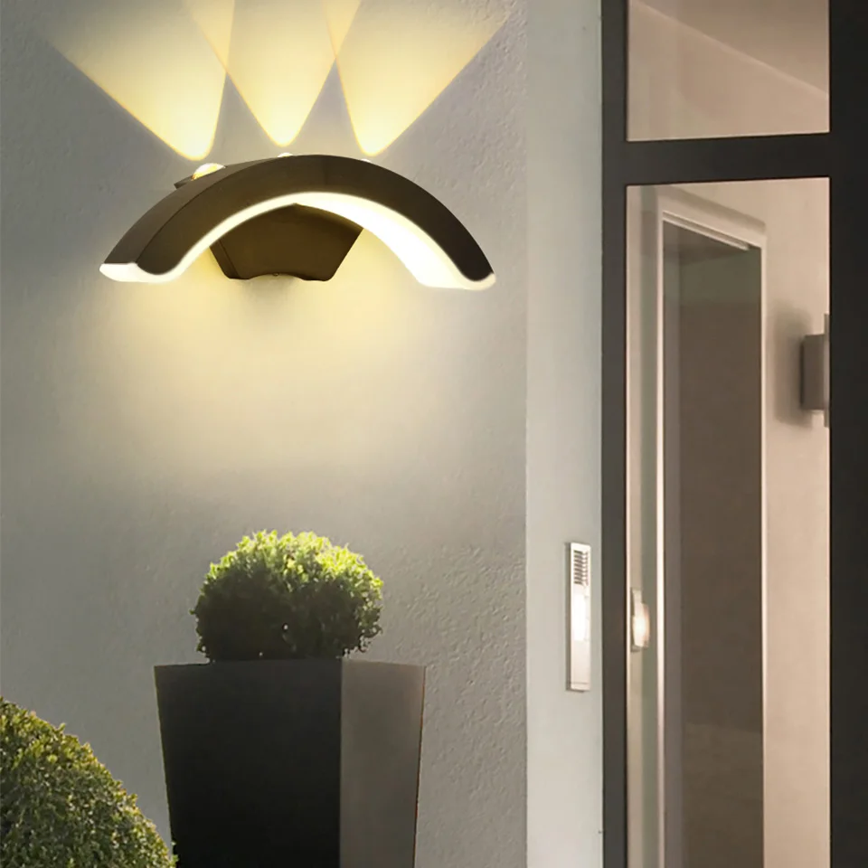 Waterproof IP66 Outdoor Wall Light 10W LED Wall Lamp Sconce Balcony Garden Decoration Lighting Lamp AC110V 220V