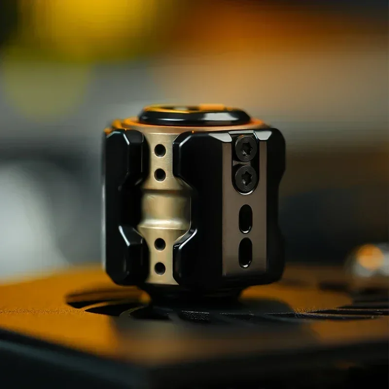 Muyi edcガンボルトプッシュエッグスライダーフィジェット、チタン合金