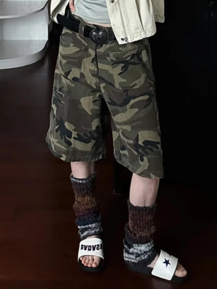 Model wearing pants in casual setting